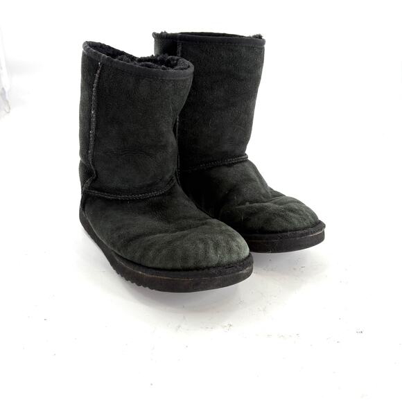 Ugg Classic Short Boots 7 Black Booties Shearling Fur Suede - Picture 2 of 7